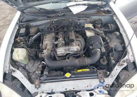 2003 Mazda Mx-5 Miata Cloth/Ls/Se/Shinsen z USA, uszkodzony, nr VIN JM1NB353130307010